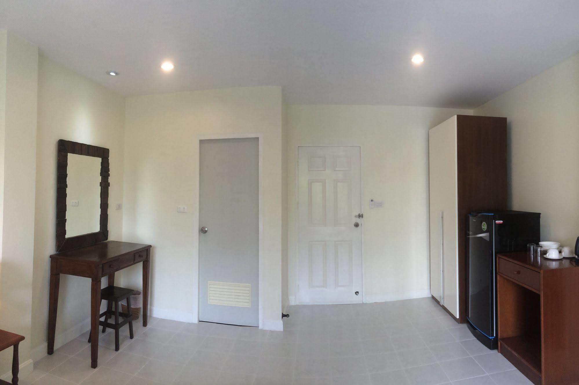 Glitter House Apartment Phuket Exterior photo