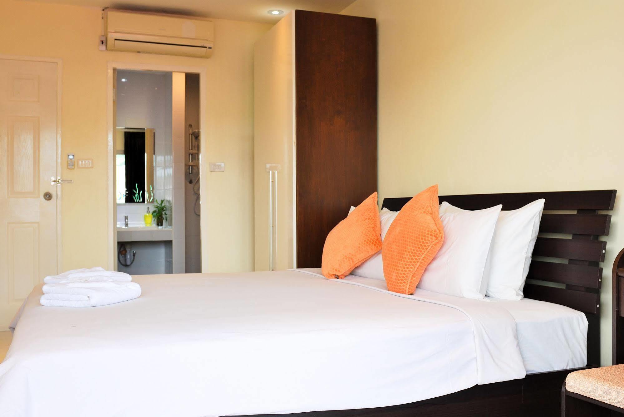 Glitter House Apartment Phuket Exterior photo