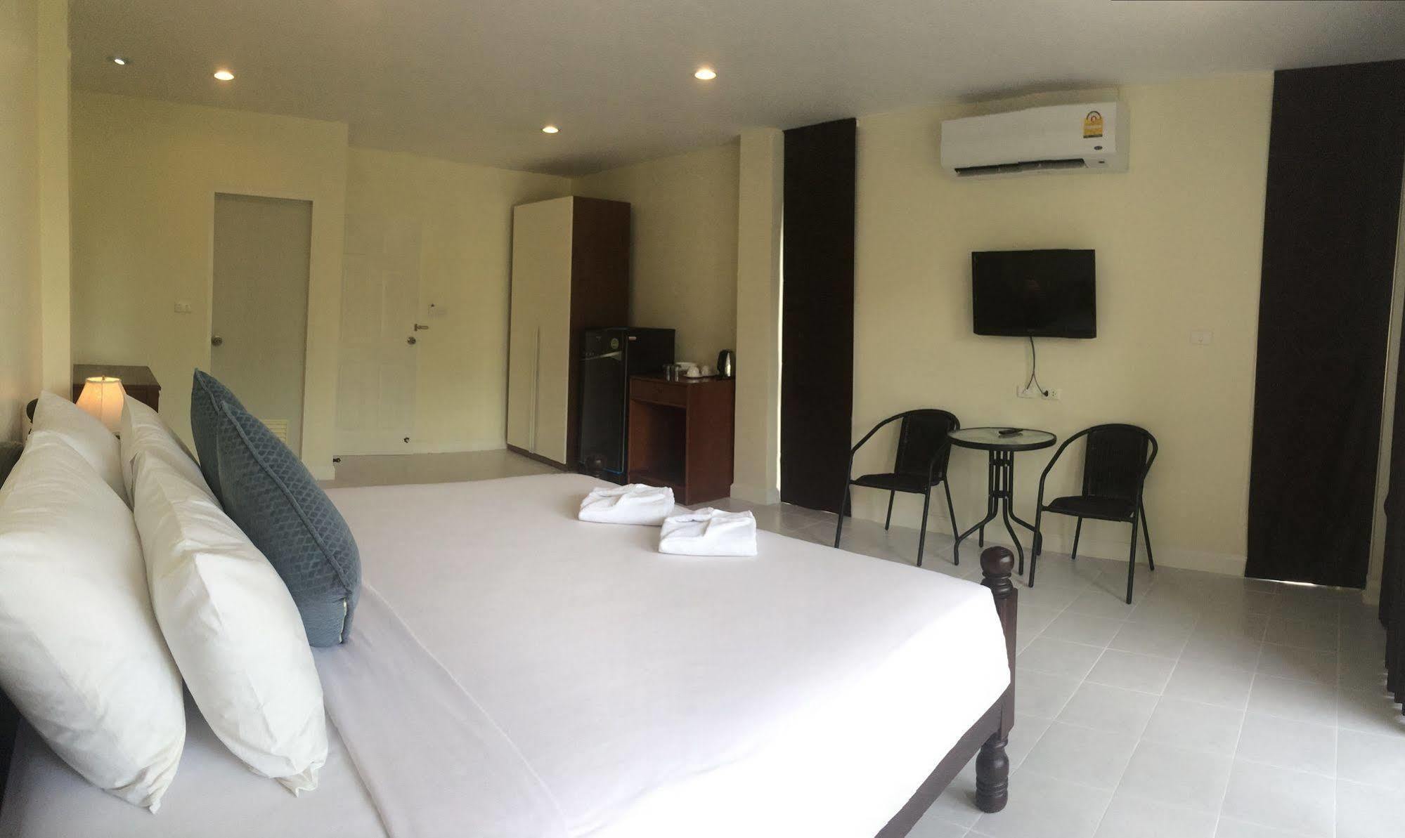Glitter House Apartment Phuket Exterior photo